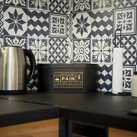 Maison De Pecheur A 50m De La & 10min Ferry, 3 Chambres, 7 Personnes, Intendance Luxury Host *