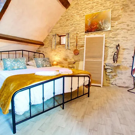 Vakantiehuis Maison De Pecheur A 50m De La & 10min Ferry, 3 Chambres, 7 Personnes, Intendance Luxury Host