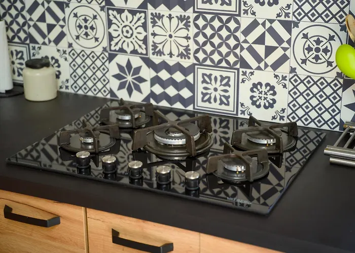 Maison De Pecheur A 50m De La & 10min Ferry, 3 Chambres, 7 Personnes, Intendance Luxury Host Holiday home