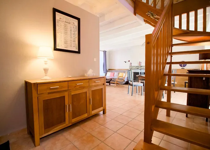 Maison De Pecheur A 50m De La & 10min Ferry, 3 Chambres, 7 Personnes, Intendance Luxury Host